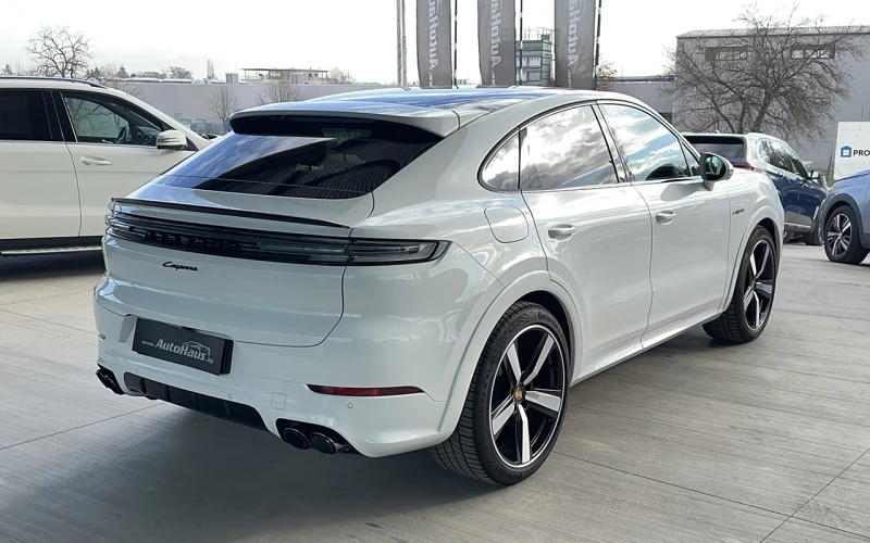 Porsche Cayenne E-Hybrid Coupe, снимка 4 - Автомобили и джипове - 53024531