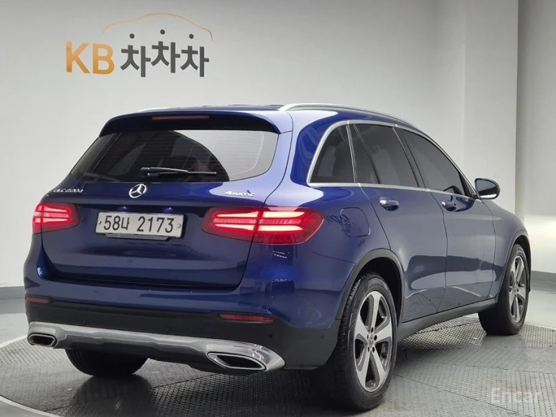 Mercedes-Benz GLC 220, снимка 3 - Автомобили и джипове - 53205378