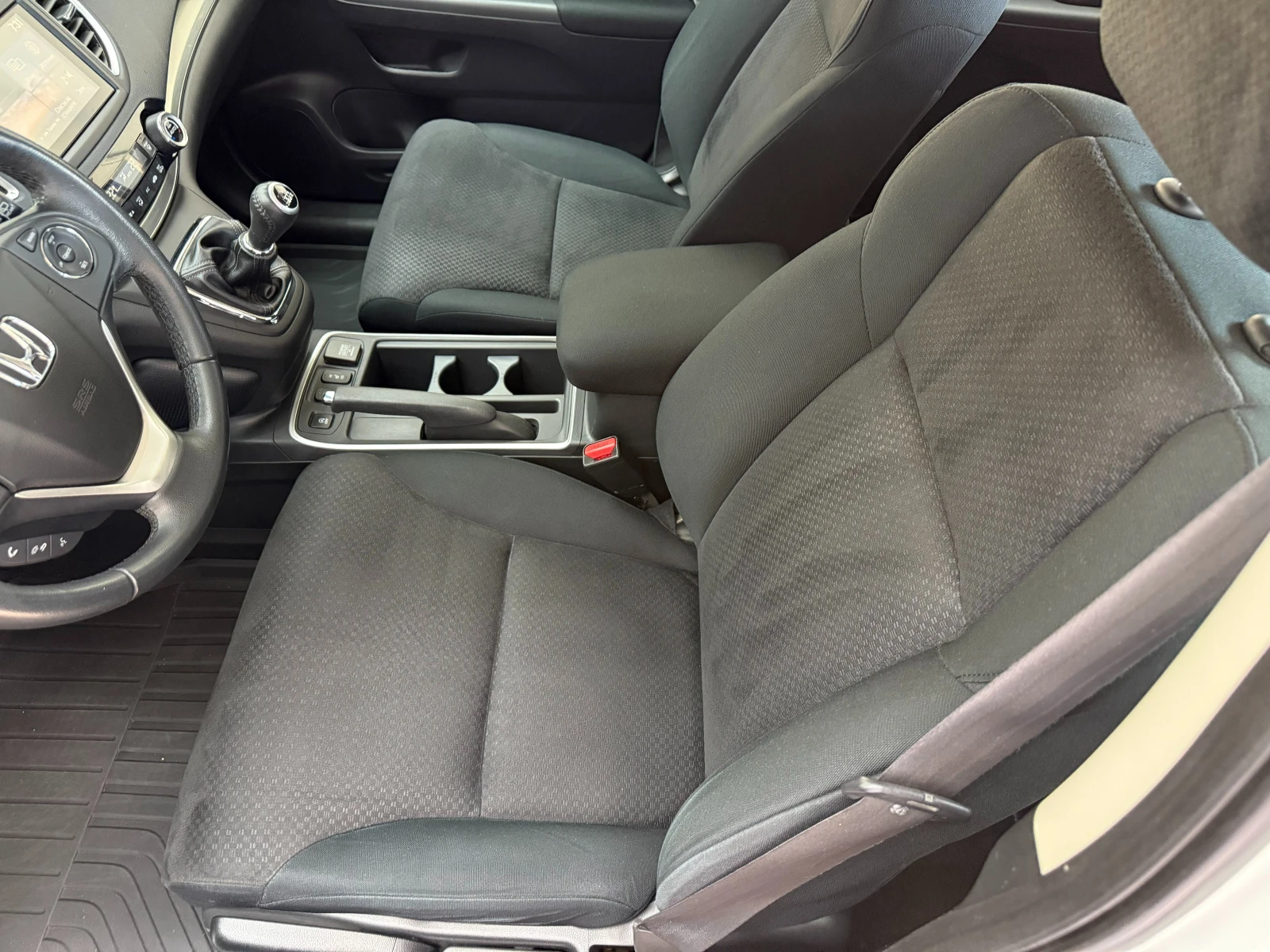 Honda Cr-v 2.0i* 4x4* СЕРВИЗНА КНИЖКА С ПЪЛНА ИСТОРИЯ В ХОНДА - изображение 8