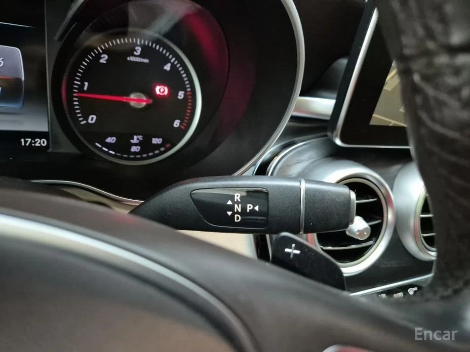 Mercedes-Benz GLC 220  - изображение 8