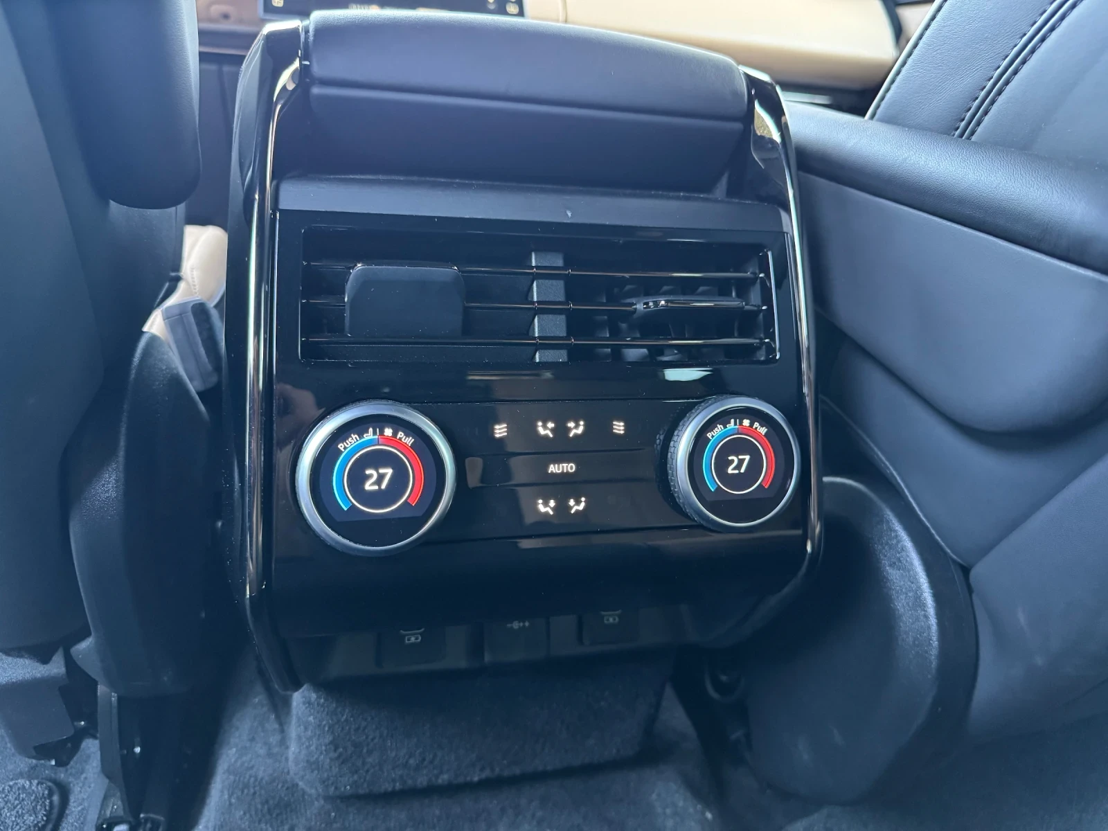 Land Rover Range Rover Sport / L461 / 510HP / Hybrid, снимка 17 - Автомобили и джипове - 53771667