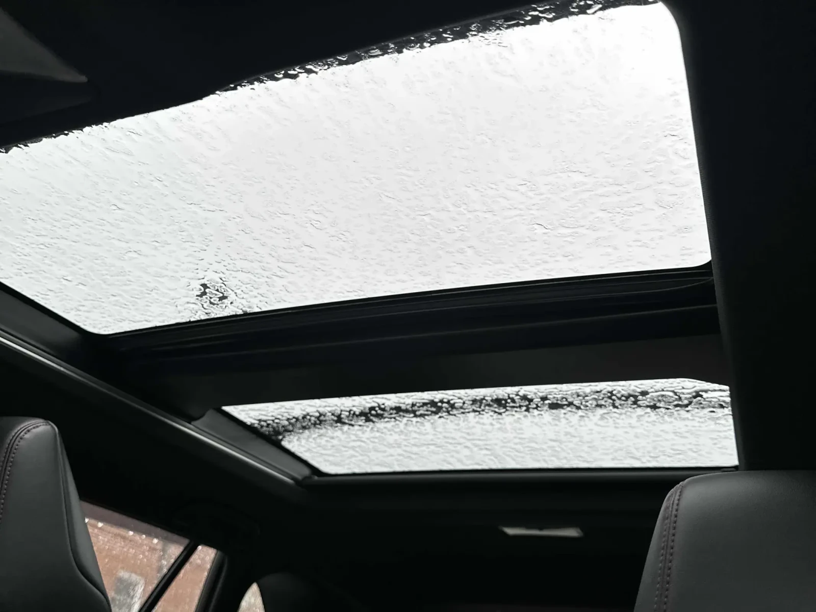 Toyota Rav4 XSE AWD * * CARFAX * * АВТО КРЕДИТ * * , снимка 10 - Автомобили и джипове - 54169637