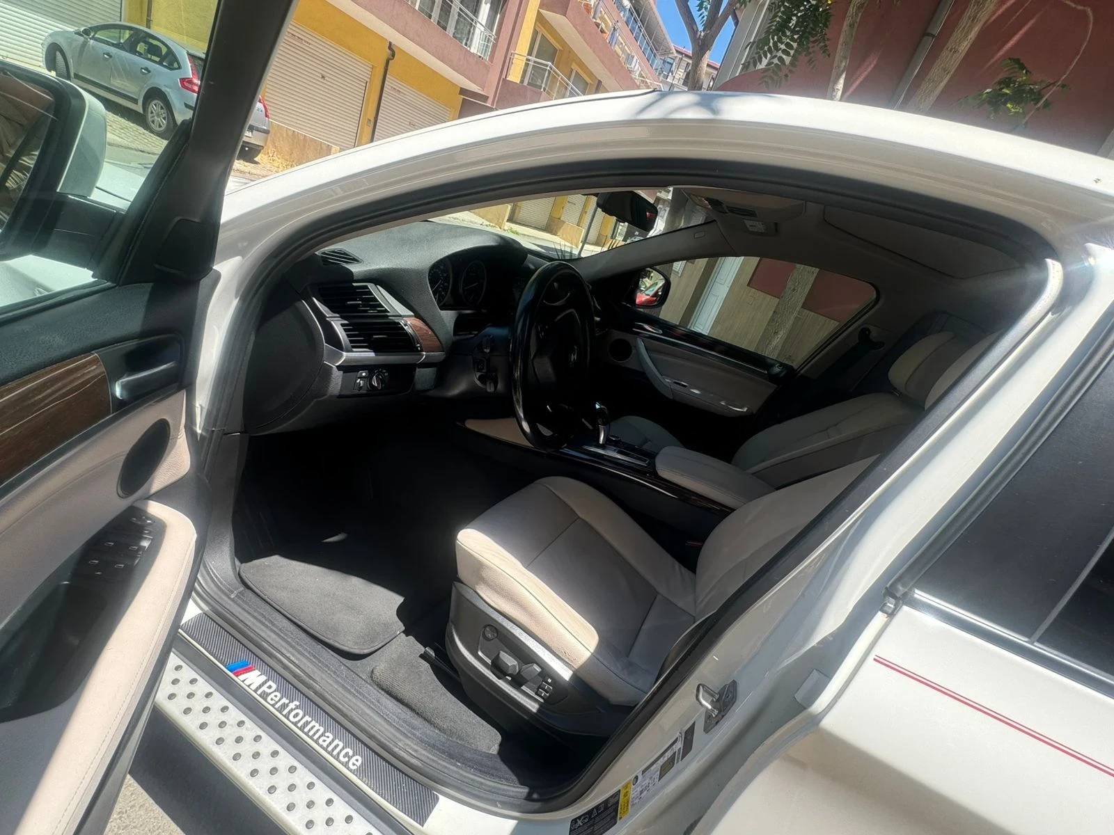 BMW X6, снимка 12 - Автомобили и джипове - 54785724