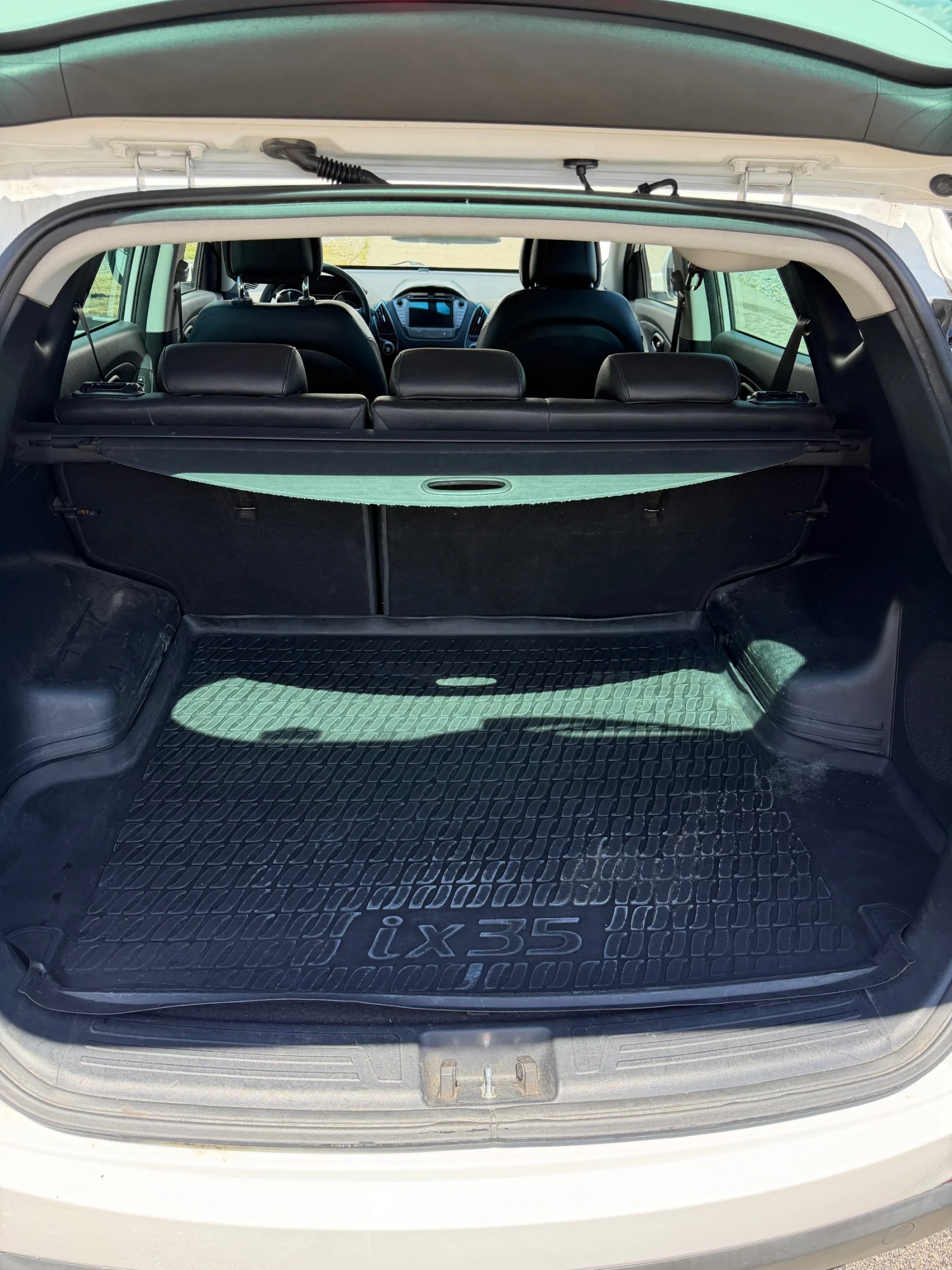 Hyundai IX35 Xpossible FACELIFT FULL, снимка 15 - Автомобили и джипове - 54920424
