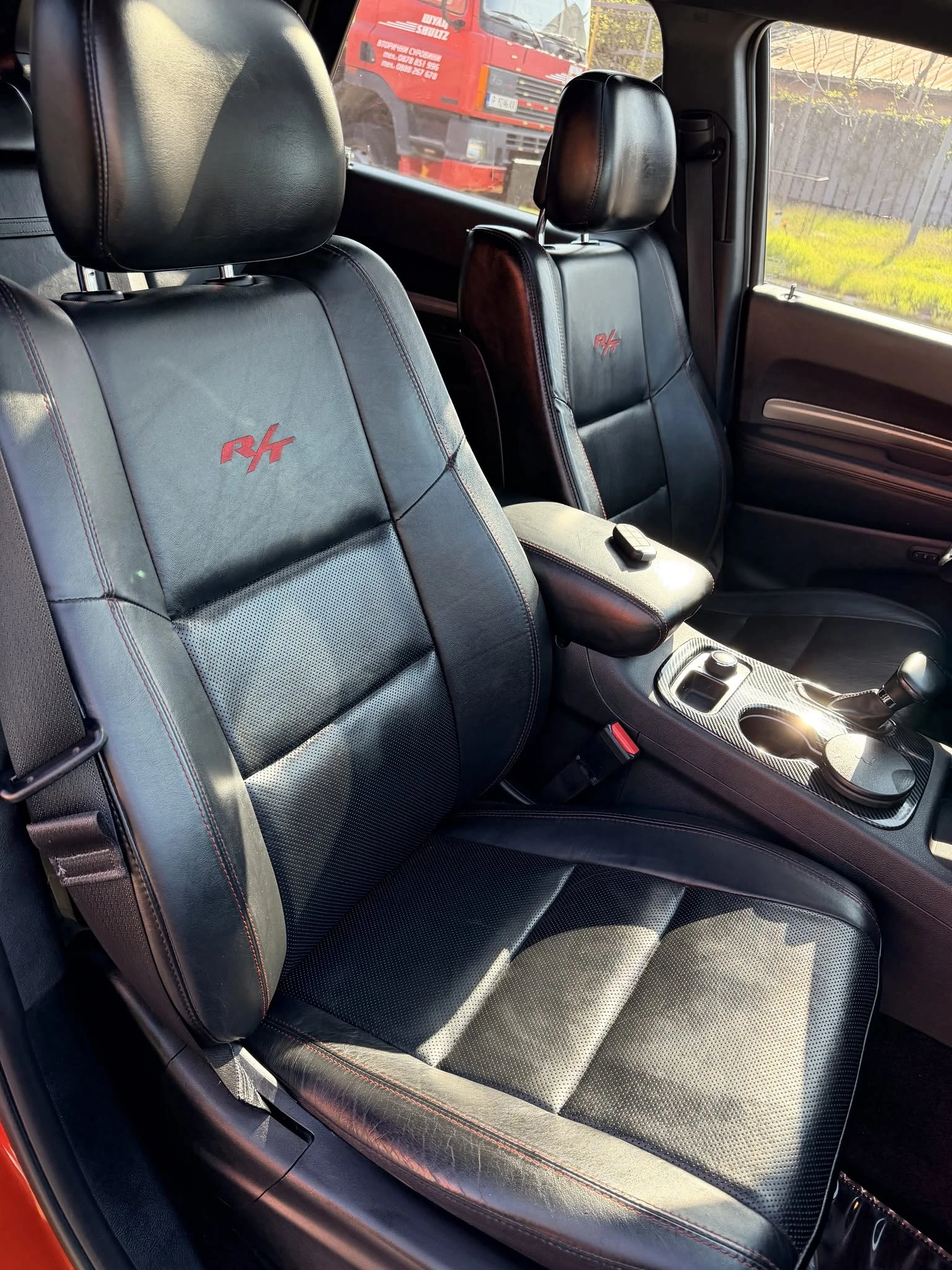 Dodge Durango R/T, снимка 6 - Автомобили и джипове - 55404694