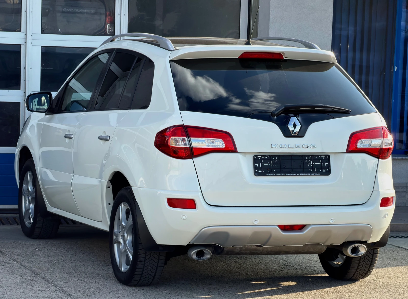 Renault Koleos 2.0D/PREMIUM/FACE-LIFT, снимка 6 - Автомобили и джипове - 55448936