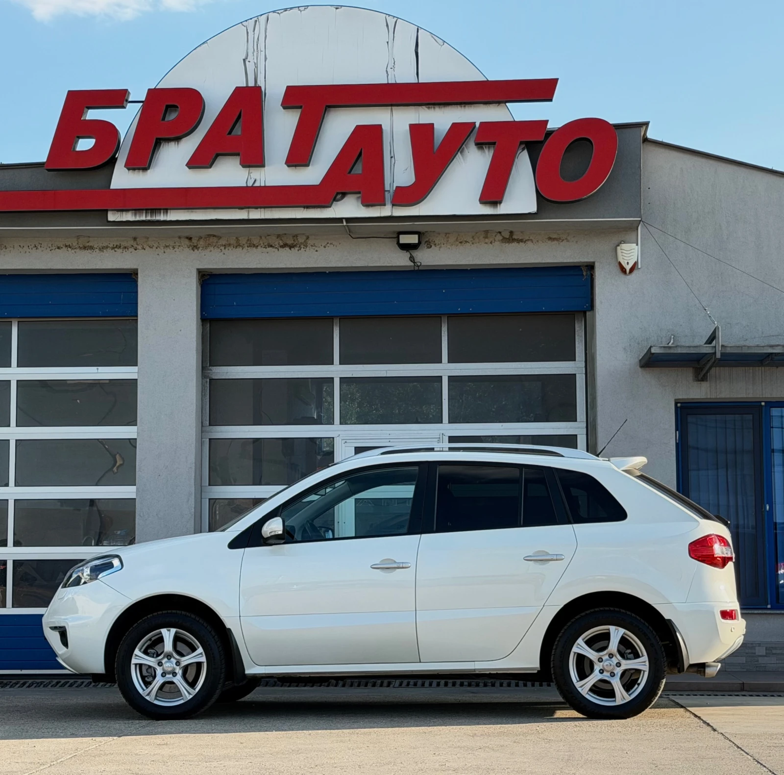 Renault Koleos 2.0D/PREMIUM/FACE-LIFT, снимка 7 - Автомобили и джипове - 55448936