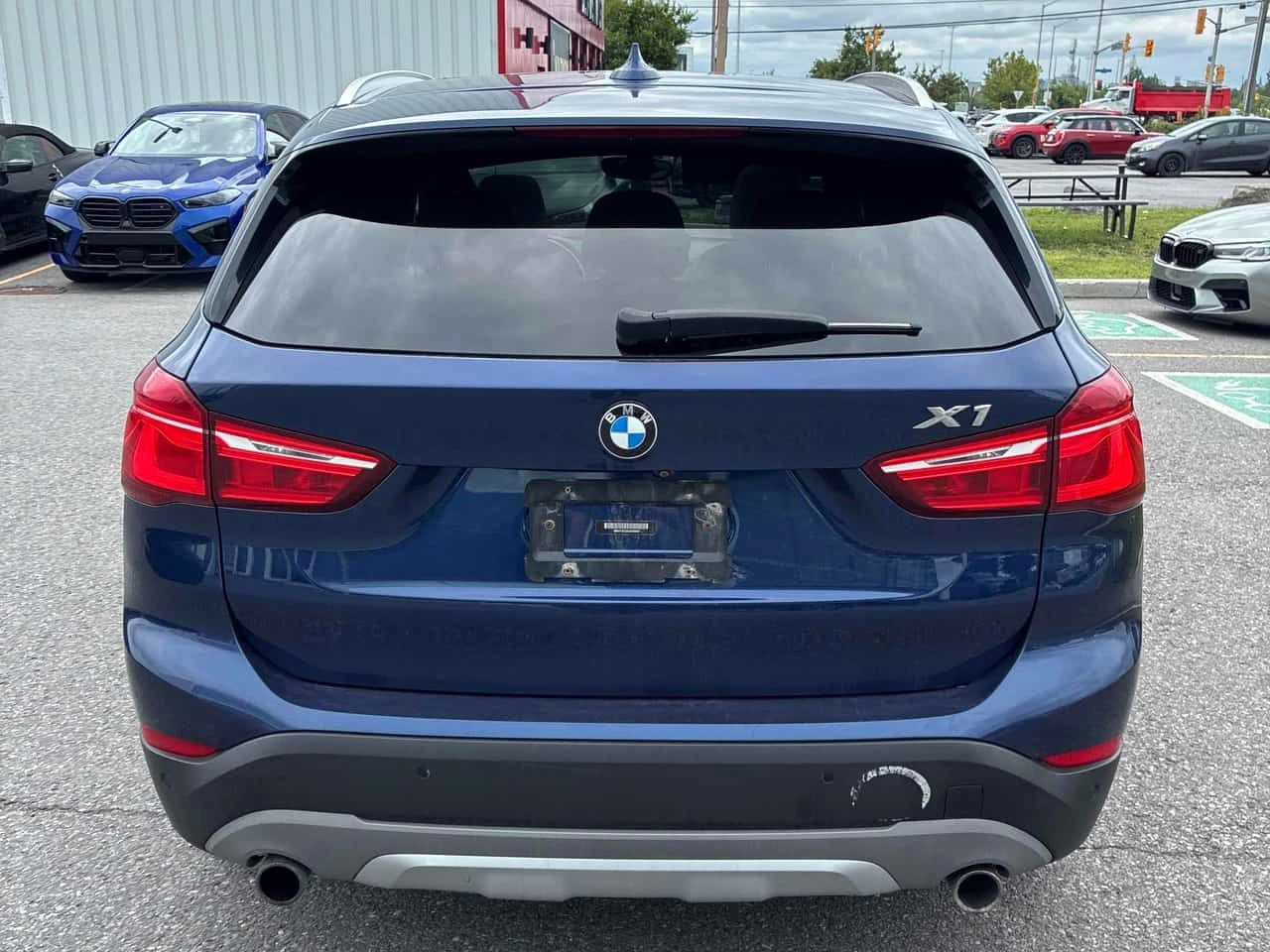 BMW X1 * xDrive28i * АВТОКРЕДИТ БЕЗ ПЪРВОНАЧАЛНА ВНОСКА* , снимка 4 - Автомобили и джипове - 55471470