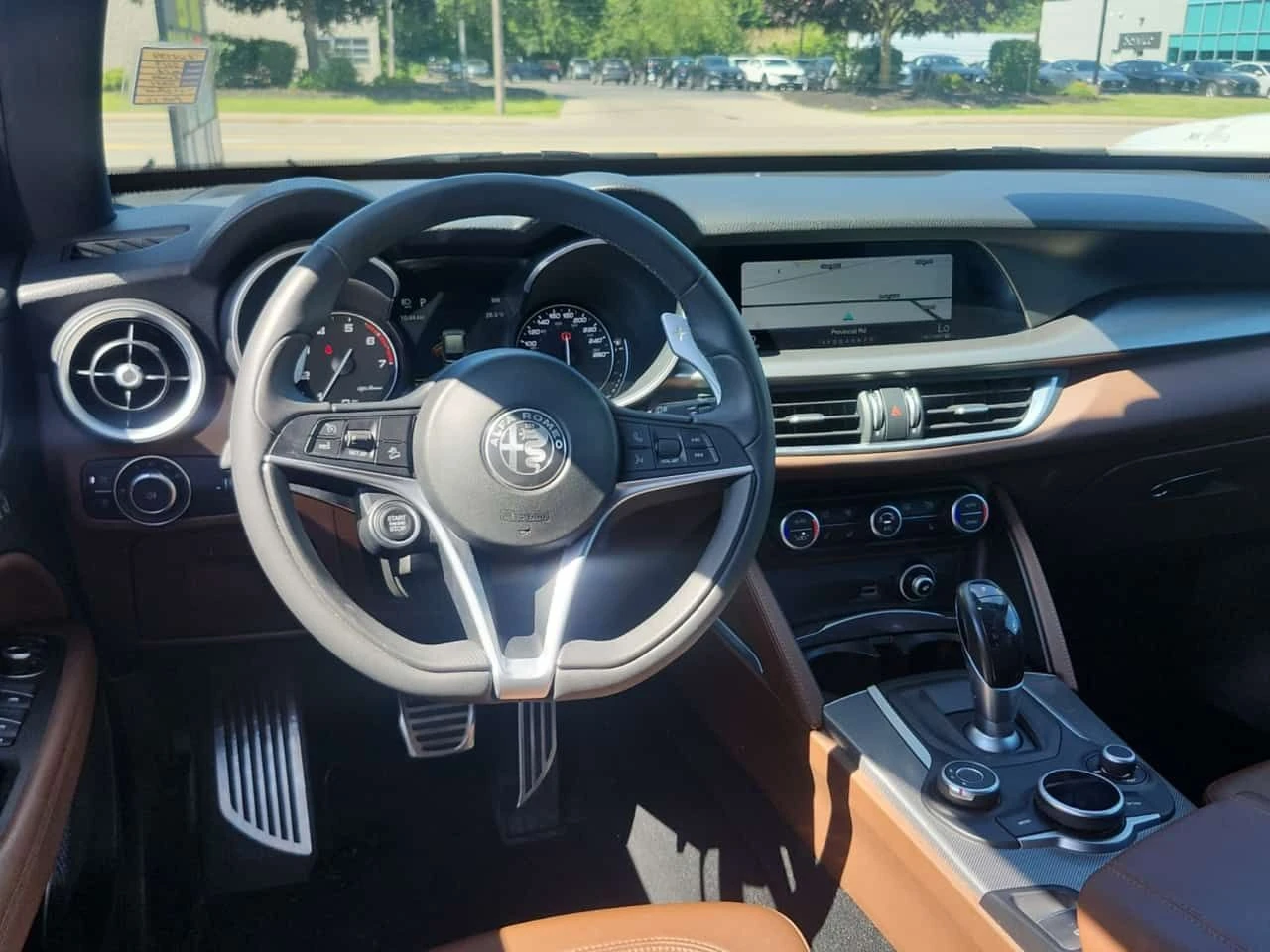 Alfa Romeo Stelvio * Awd Ti Sport * CARFAX * , снимка 6 - Автомобили и джипове - 55503503