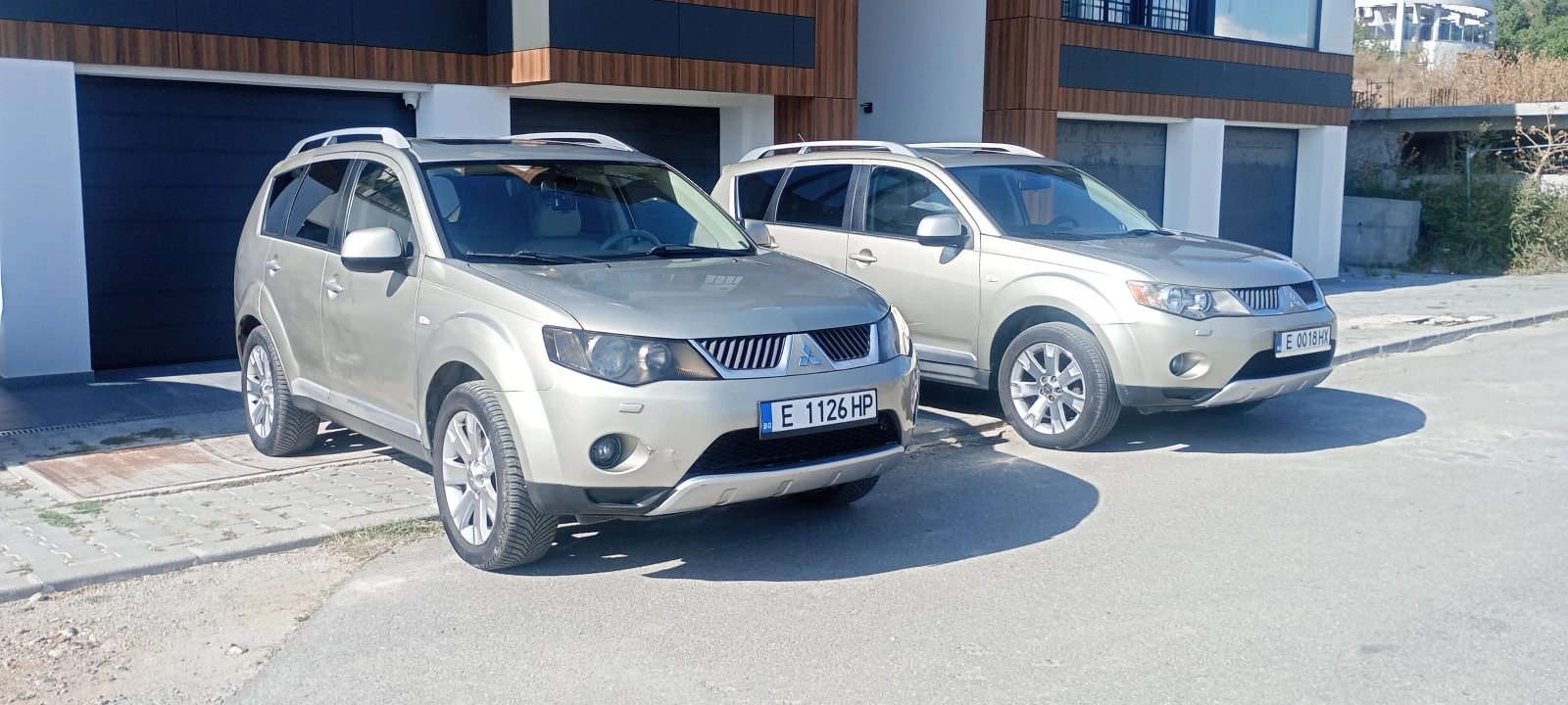 Mitsubishi Outlander 2.4 ръчна/газ/4х4, снимка 11 - Автомобили и джипове - 55836878