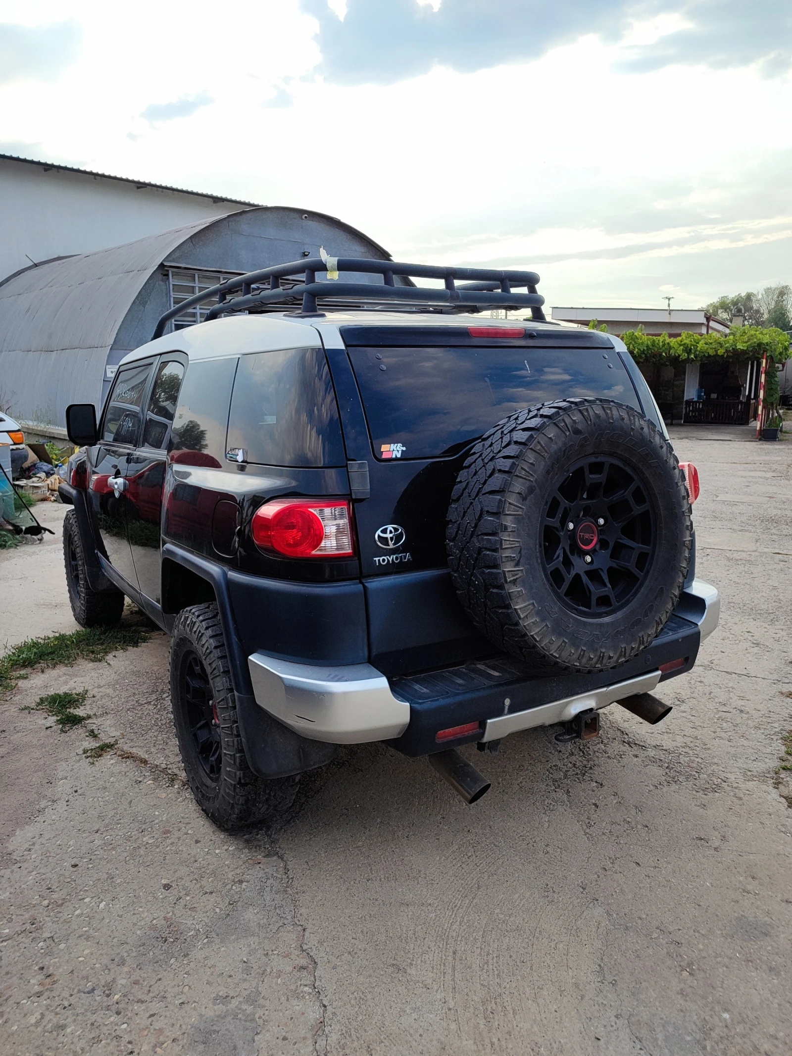 Toyota Fj cruiser 4.0 1GR-FE С ВЕРИГА, снимка 6 - Автомобили и джипове - 55990586