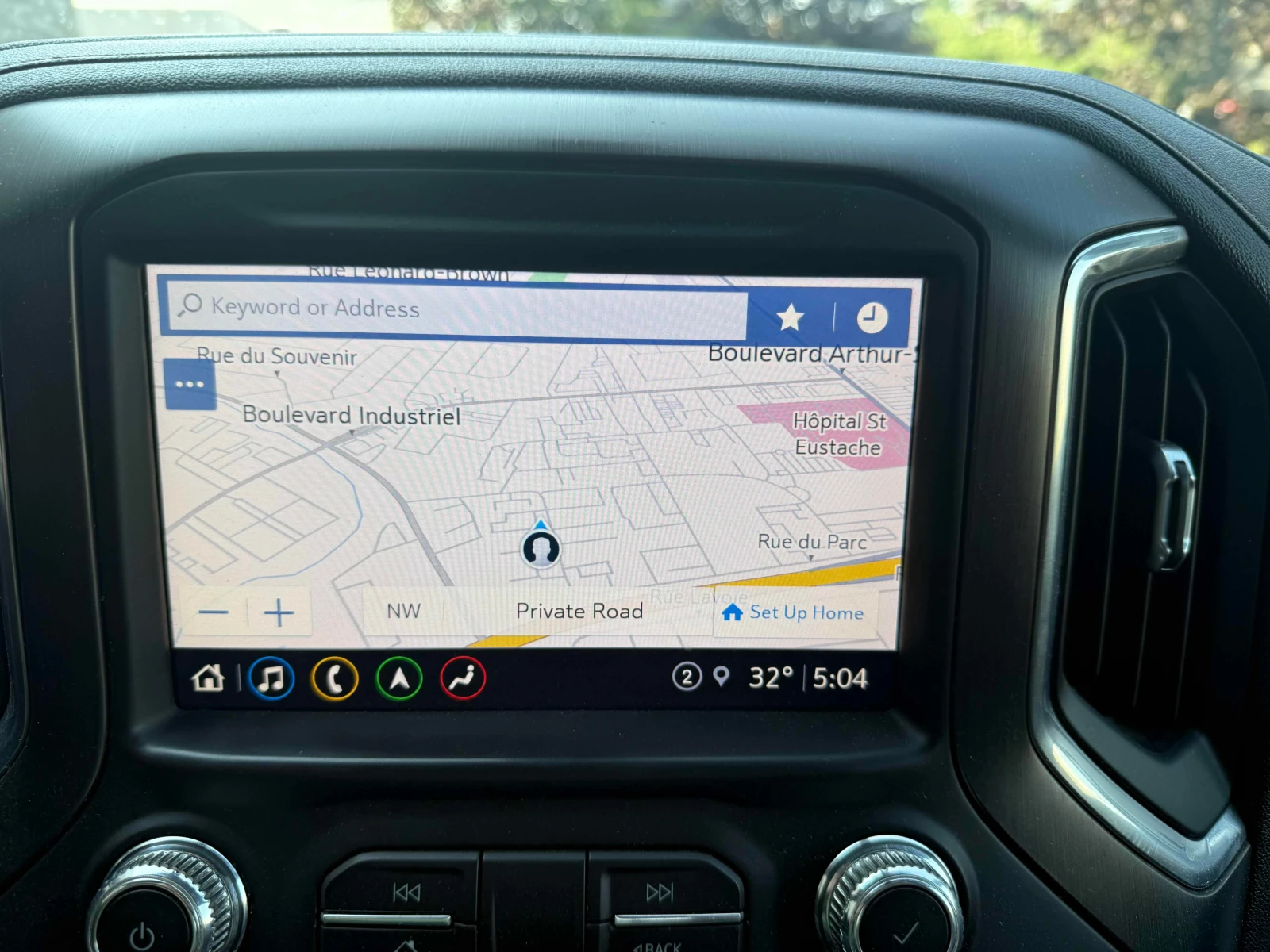 Gmc Sierra  AT4 * CARFAX * БЕЗ ПЪРВОНАЧАЛНА ВНОСКА, снимка 11 - Автомобили и джипове - 55999471