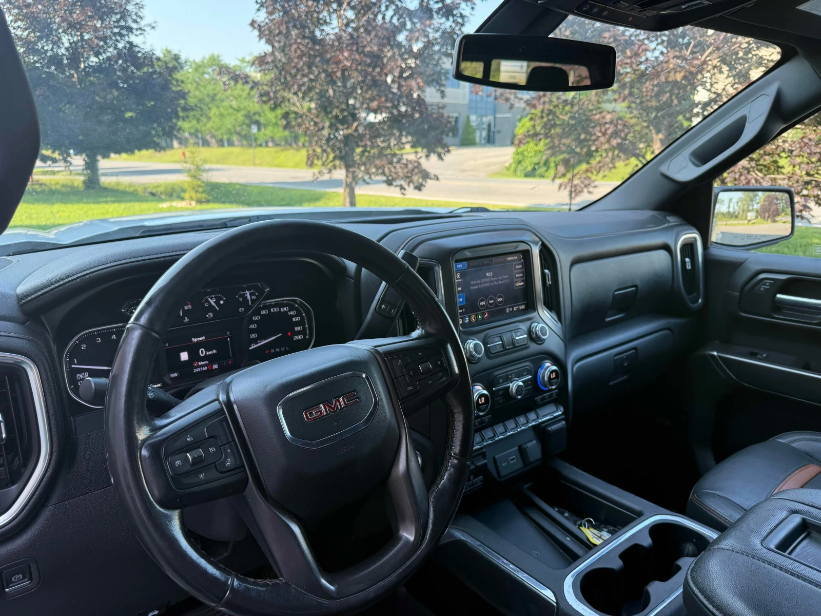 Gmc Sierra  AT4 * CARFAX * БЕЗ ПЪРВОНАЧАЛНА ВНОСКА, снимка 16 - Автомобили и джипове - 55999471