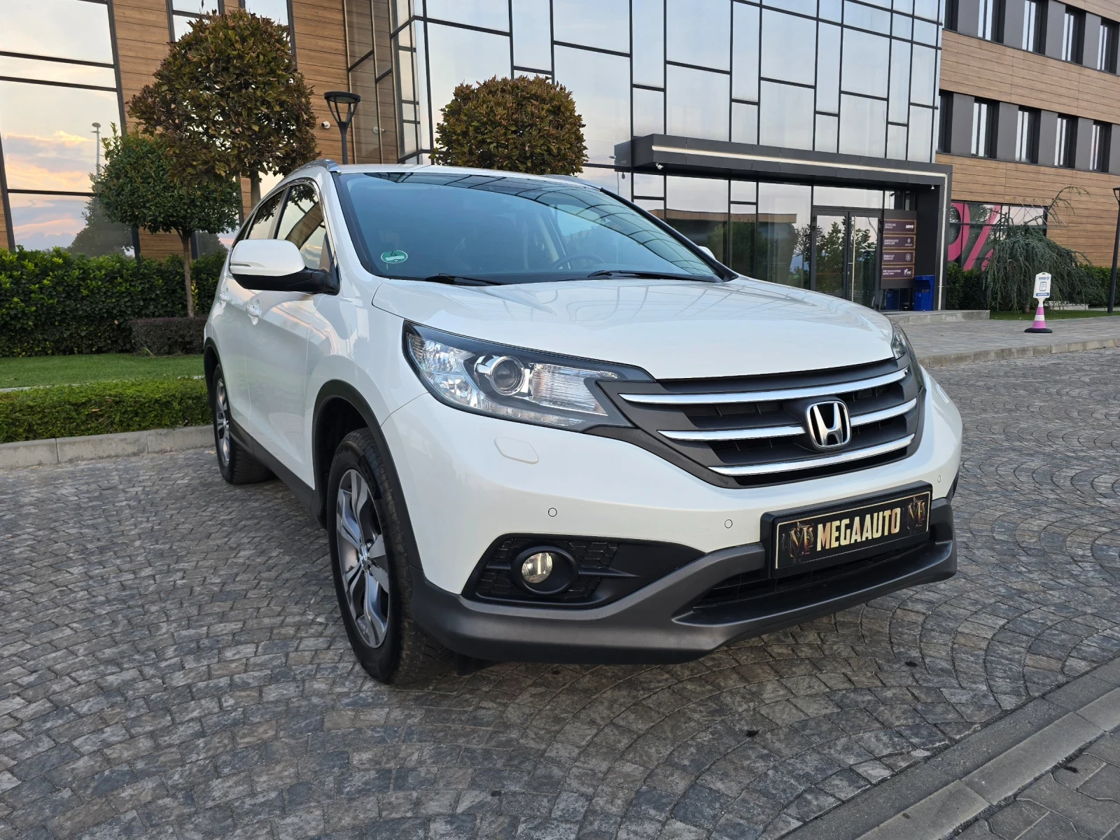 Honda Cr-v 1.6i-DTEC Navi.Led, снимка 3 - Автомобили и джипове - 56037229