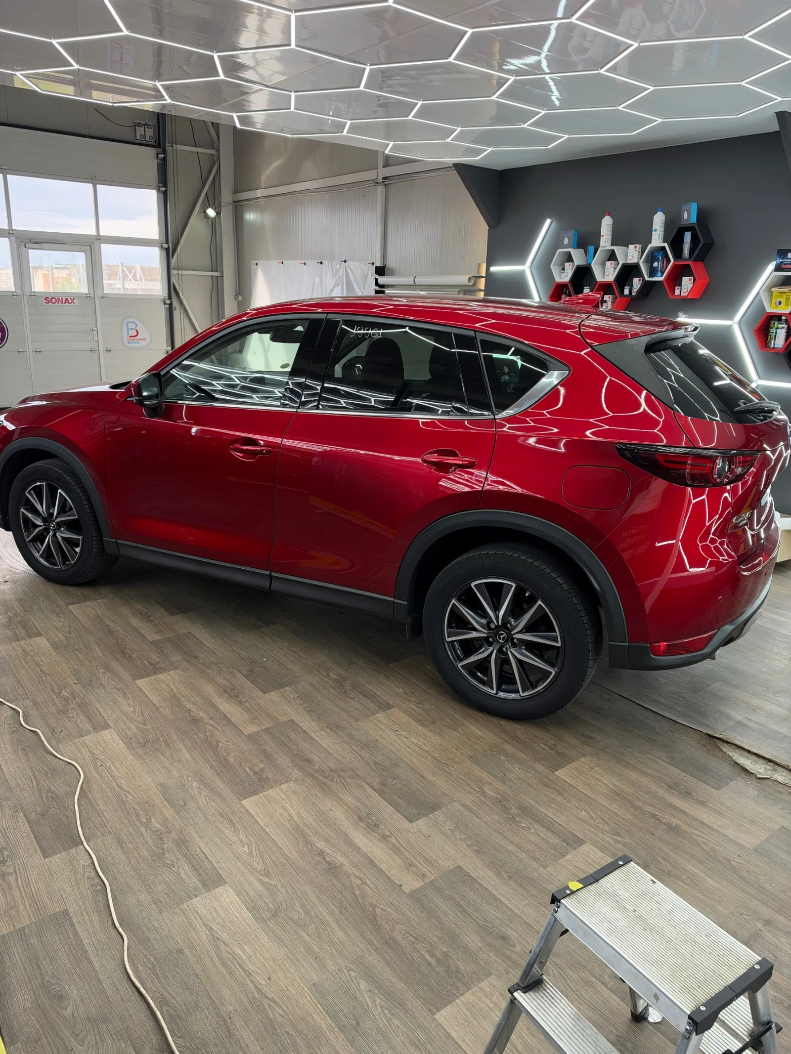 Mazda CX-5 2.2D AWD Автомат всички екстри, снимка 4 - Автомобили и джипове - 56658920