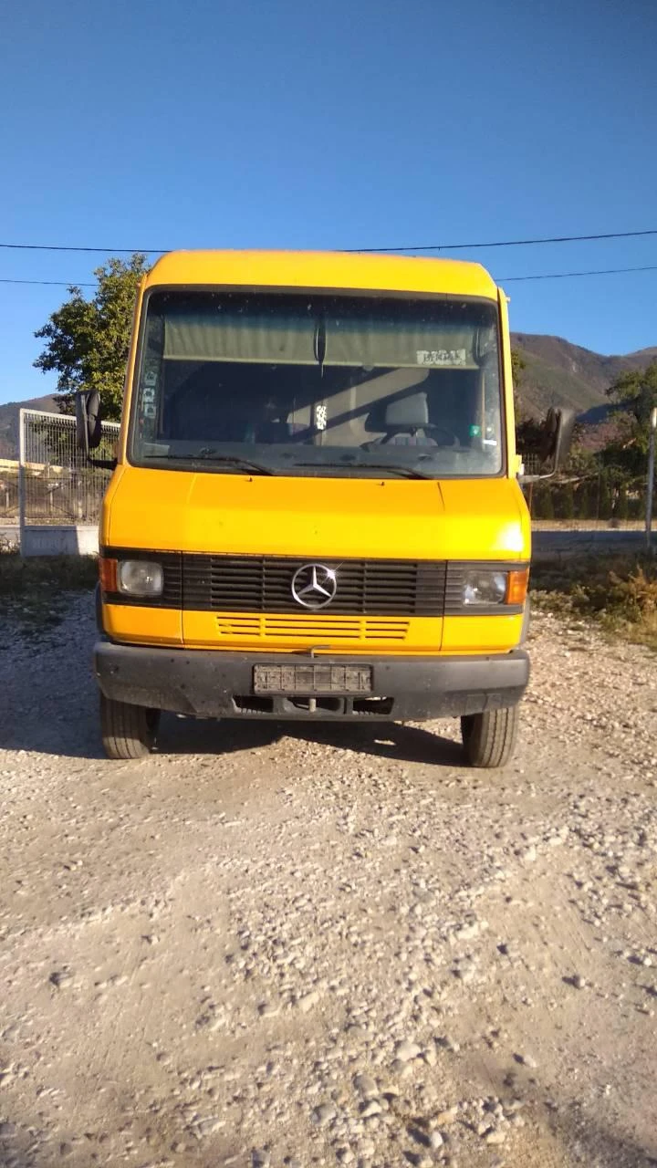 Mercedes-Benz 811, снимка 4 - Бусове и автобуси - 30557001