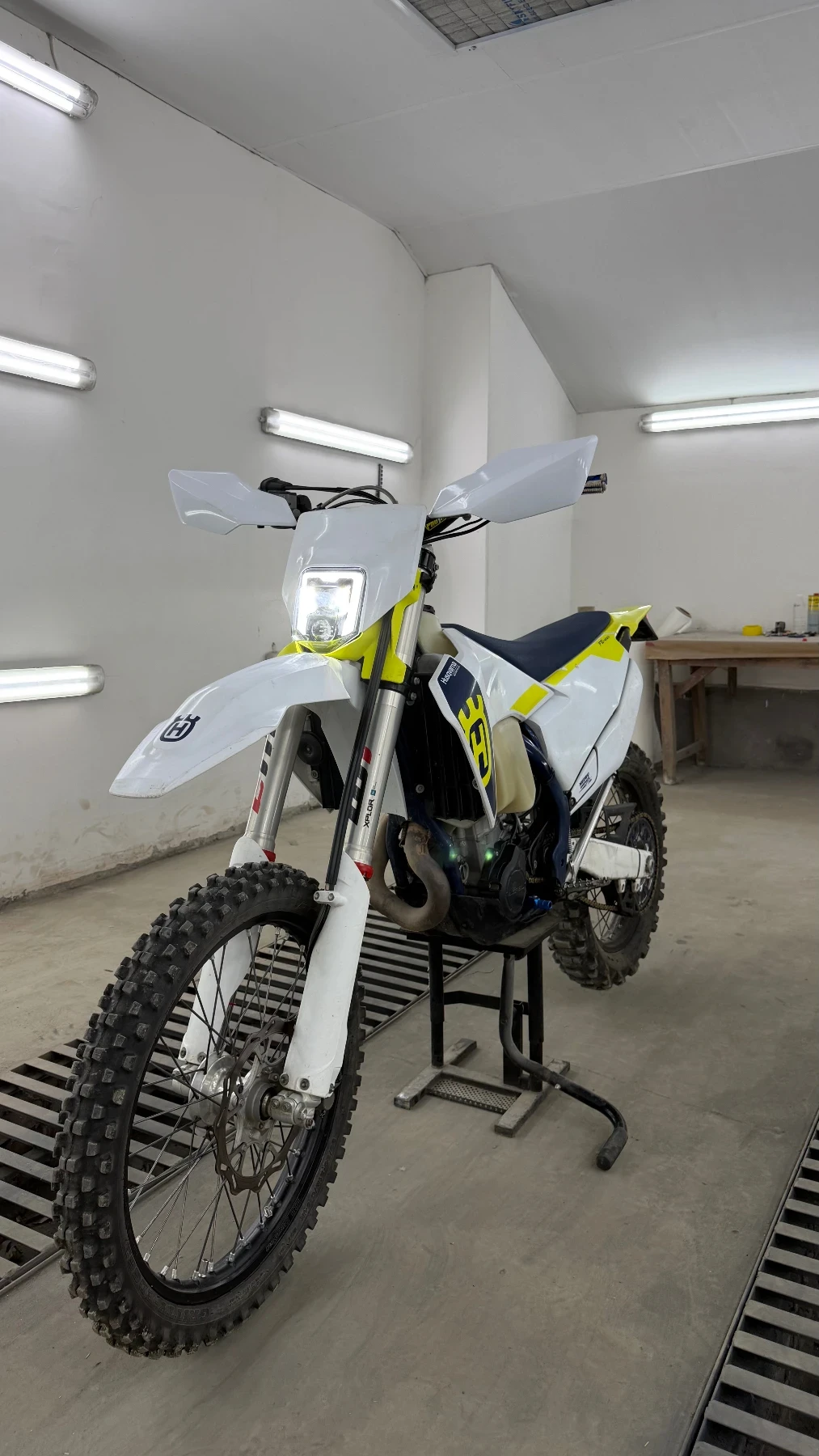 Husqvarna FE