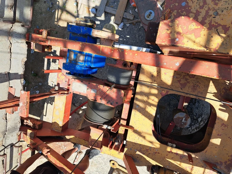 Кулокранове Liebherr, снимка 10 - Индустриална техника - 51721420