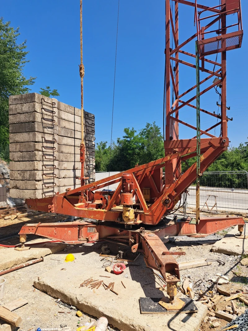 Кулокранове Liebherr, снимка 2 - Индустриална техника - 51721420