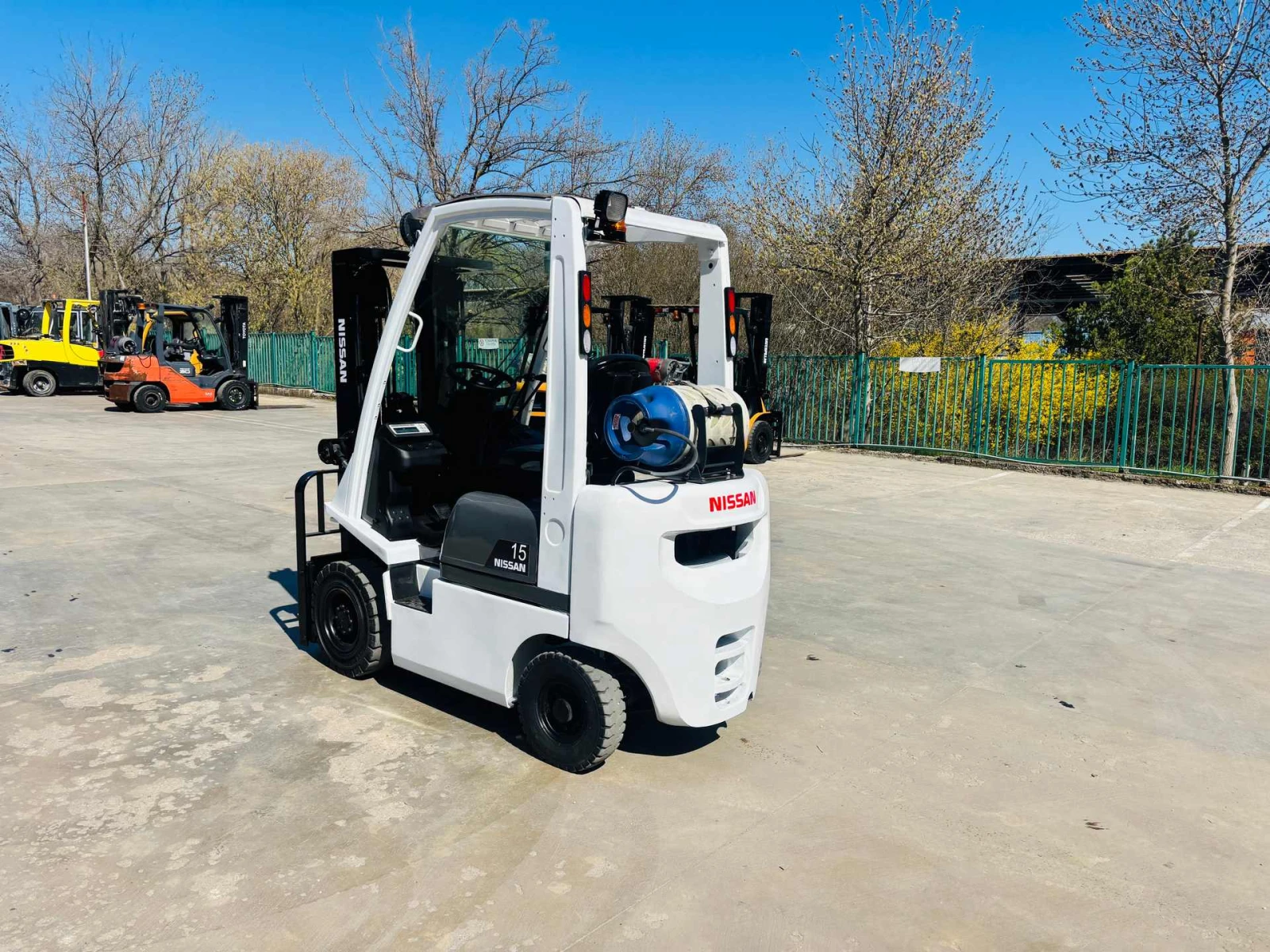 ������� Nissan ������� ����������, ������� | Mobile.bg � ����������� 2