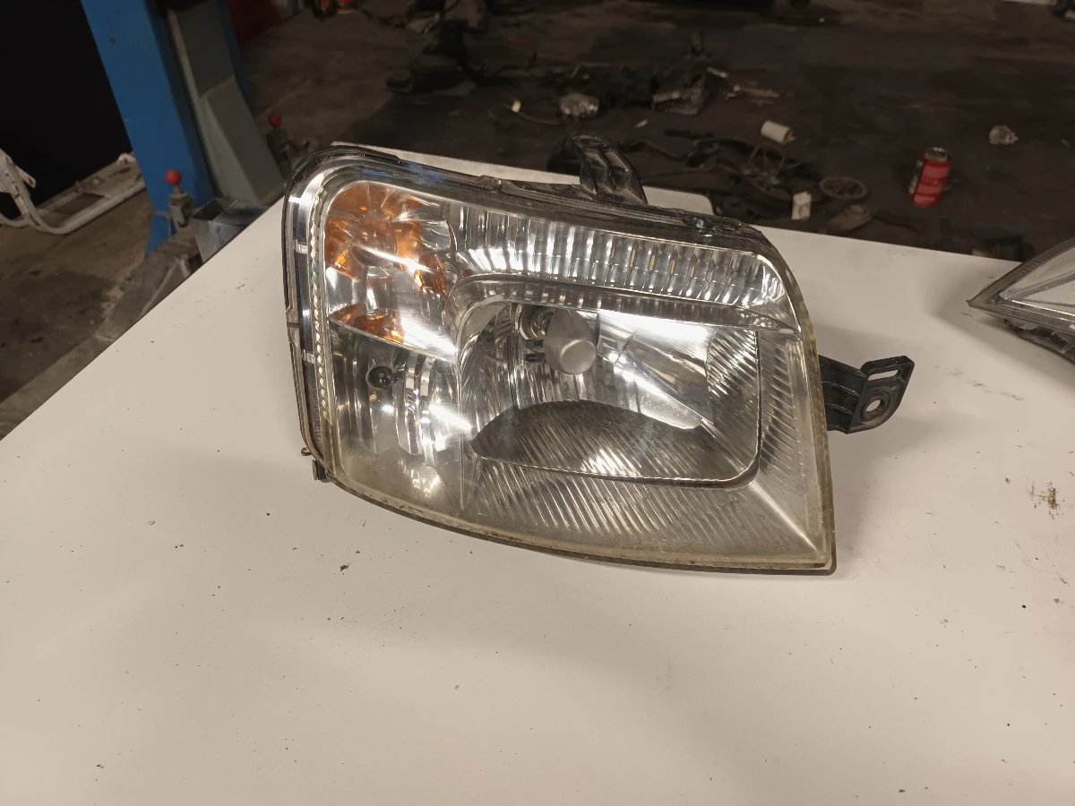 фар десен Фиат Панда 1.1б