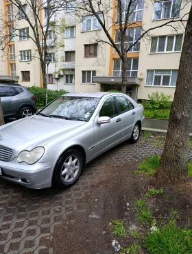 Mercedes-Benz C 200, снимка 4