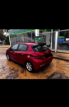 Peugeot 208 - 9000 € / 17602.47 лв. - 43392286 3