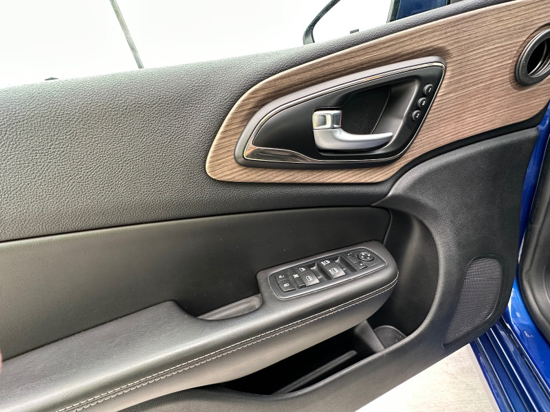 Chrysler 200 2017*V6*Full*, снимка 5 - Автомобили и джипове - 45856889