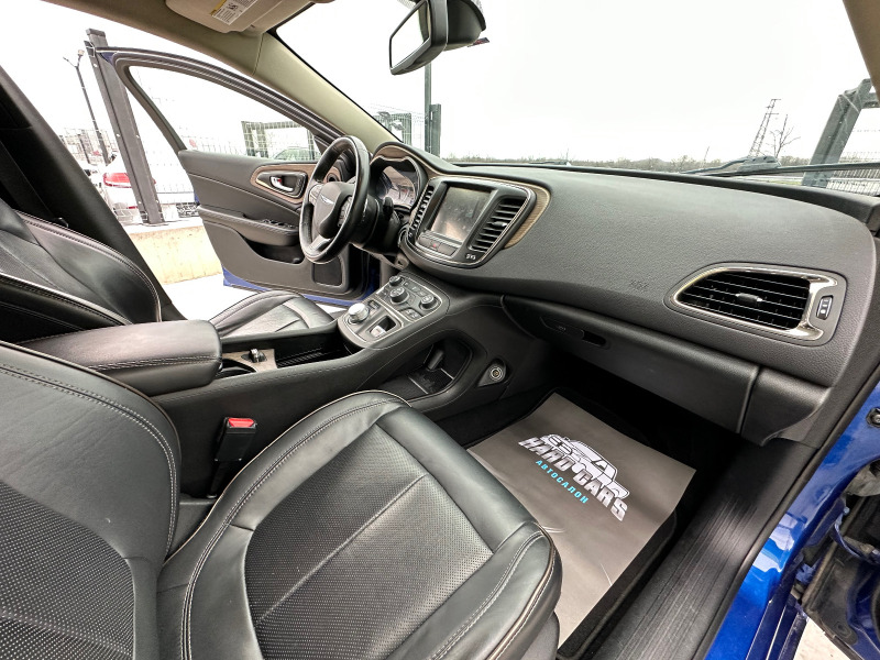 Chrysler 200 2017*V6*Full*, снимка 16 - Автомобили и джипове - 45856889