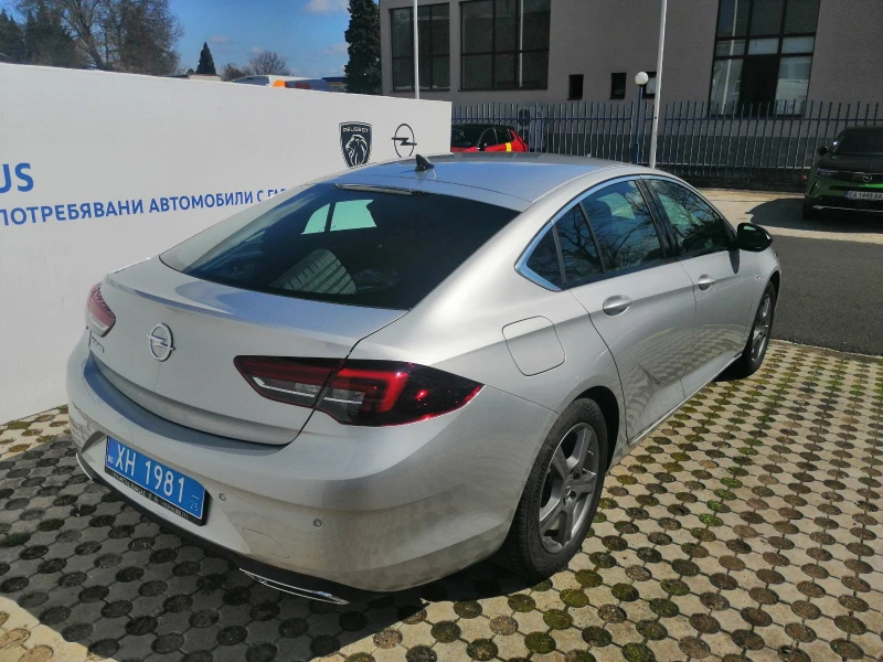 Opel Insignia, снимка 4 - Автомобили и джипове - 44895491