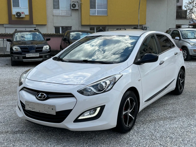 Hyundai I30 1.4i* 100 kc* EURO 5, снимка 1 - Автомобили и джипове - 48881820