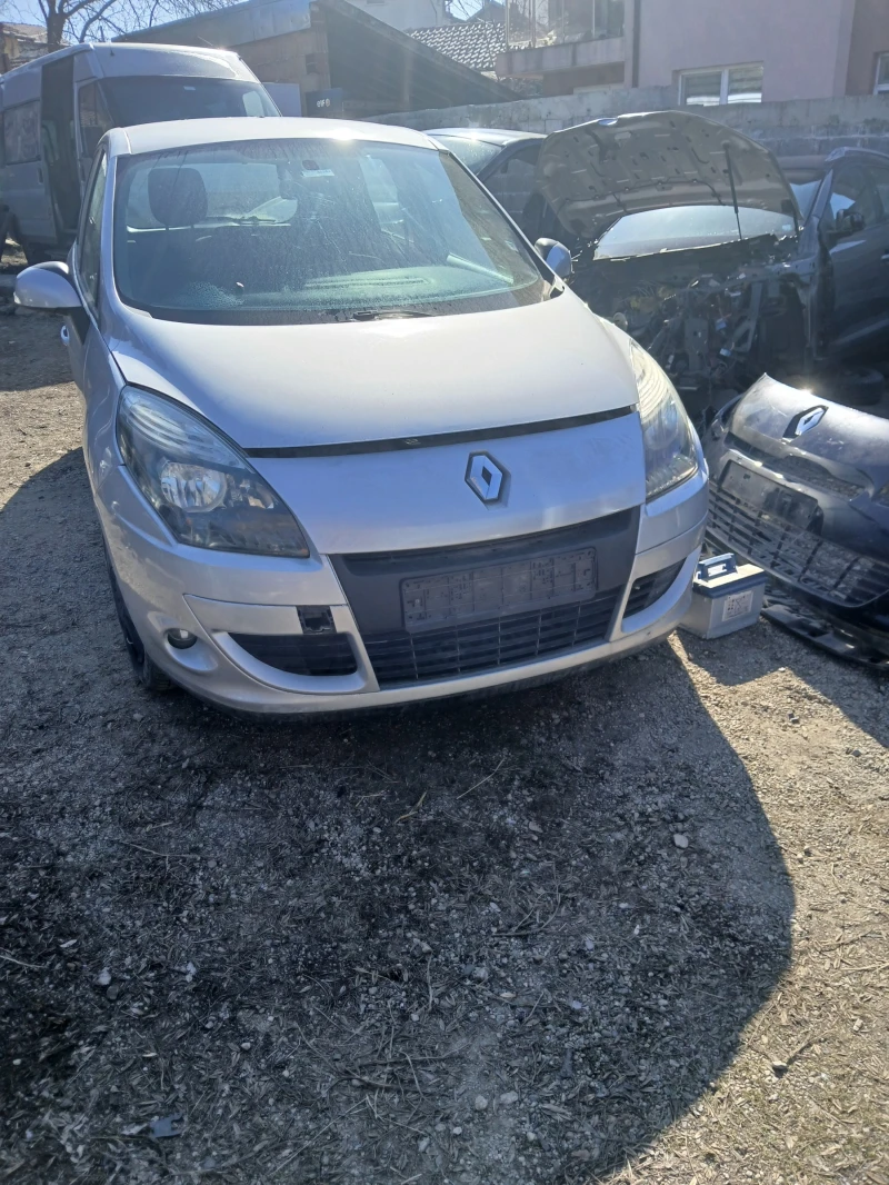 Renault Scenic 2.0i, снимка 1 - Автомобили и джипове - 49087365