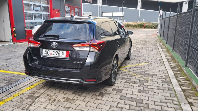 Toyota Auris 1, 2 евро 6, снимка 3 - Автомобили и джипове - 49568990