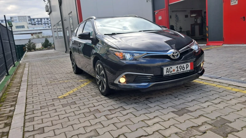 Toyota Auris 1, 2 евро 6, снимка 1 - Автомобили и джипове - 49568990