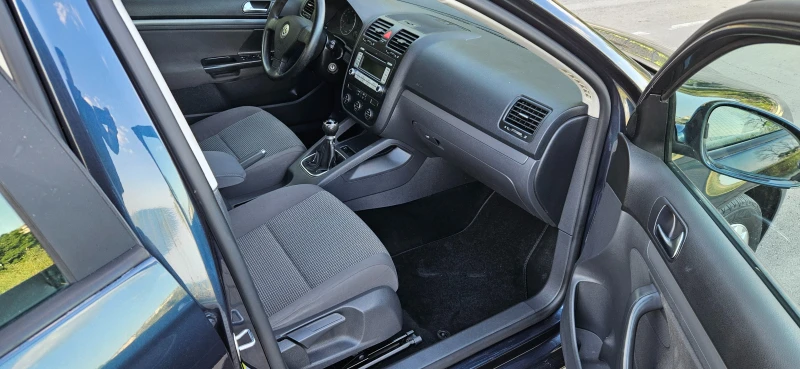 VW Golf 1.6/102к.с./може на ГАЗ, снимка 8 - Автомобили и джипове - 50906027