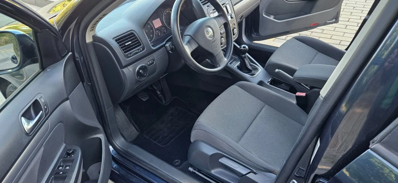 VW Golf 1.6/102к.с./може на ГАЗ, снимка 7 - Автомобили и джипове - 50906027