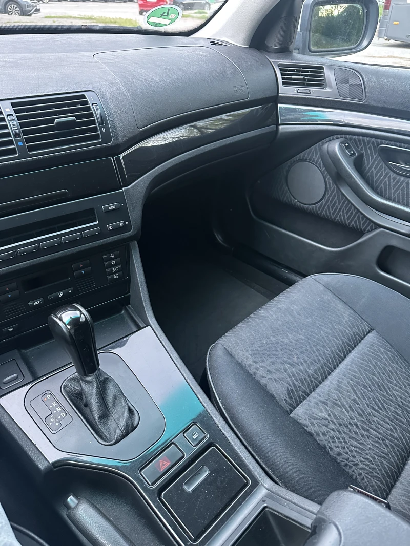 BMW 520 2.2, снимка 6 - Автомобили и джипове - 51763044