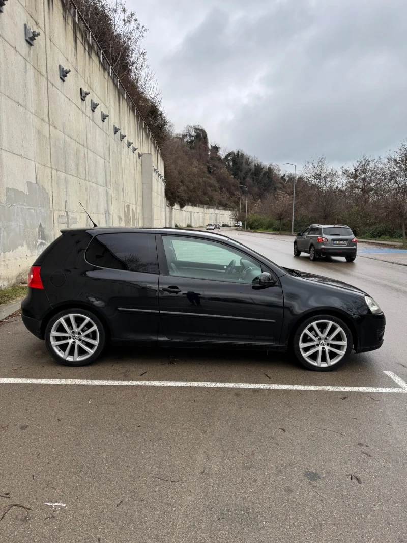 VW Golf 2.0 TDI DSG, снимка 2 - Автомобили и джипове - 52711476