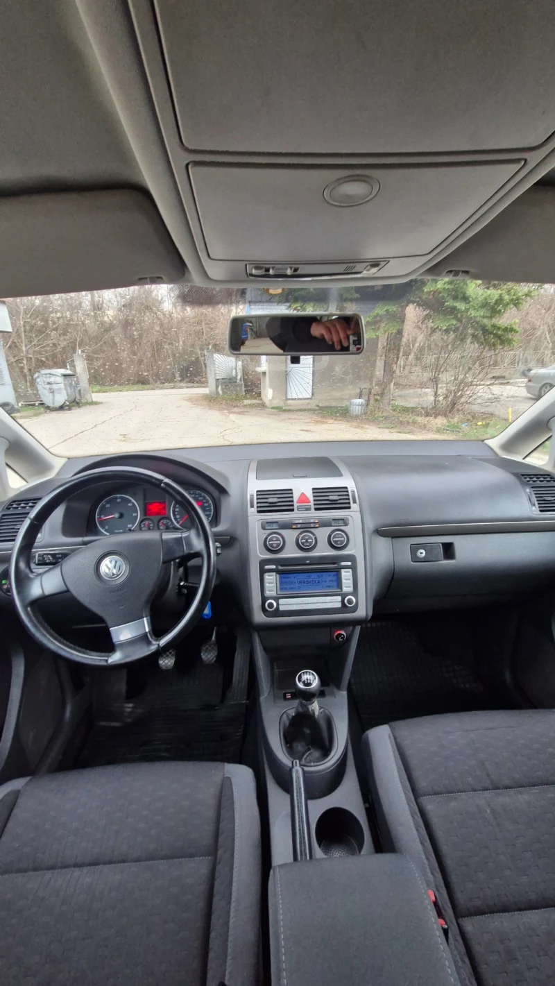 VW Touran 1.9 TDI 105k., снимка 12 - Автомобили и джипове - 52970185