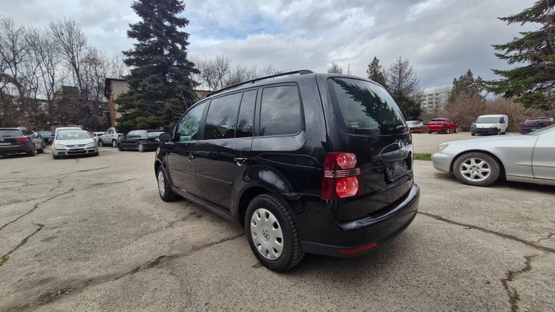 VW Touran 1.9 TDI 105k., снимка 3 - Автомобили и джипове - 52970185