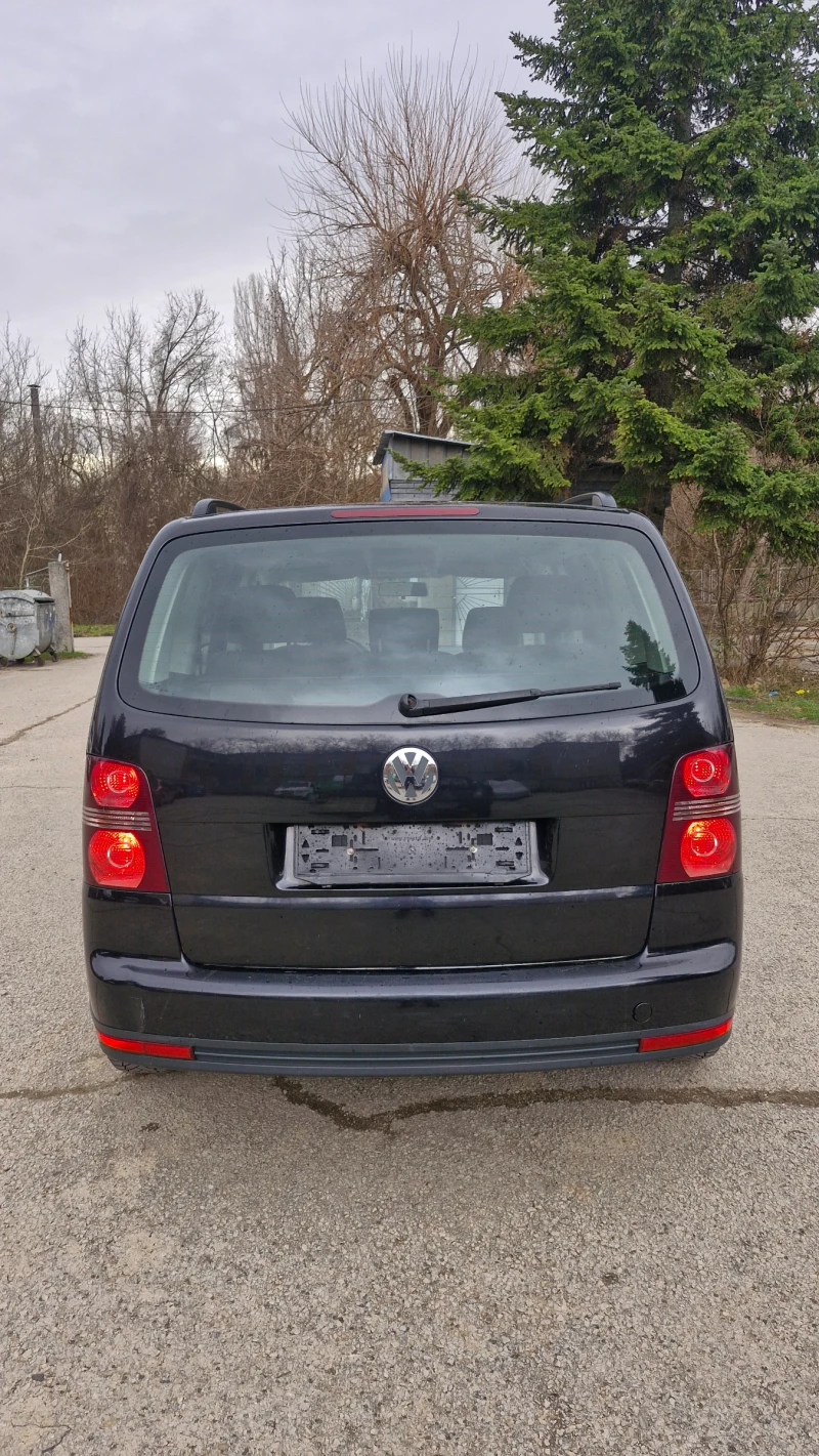 VW Touran 1.9 TDI 105k., снимка 8 - Автомобили и джипове - 52970185
