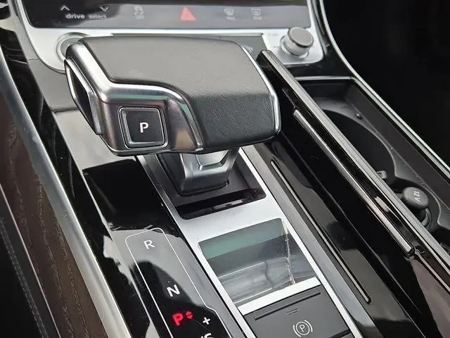 Audi A8 L QUATTRO 60 TFSI, снимка 13 - Автомобили и джипове - 54811676