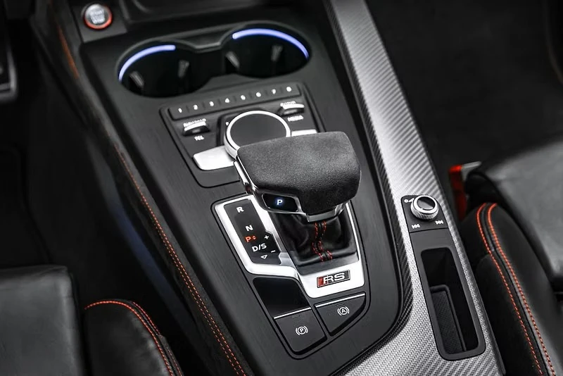 Audi Rs4 2.9 Avant Quattro, снимка 7 - Автомобили и джипове - 55011499