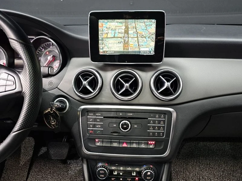 Mercedes-Benz CLA CLA200 d| 136к.с., снимка 14 - Автомобили и джипове - 56130215