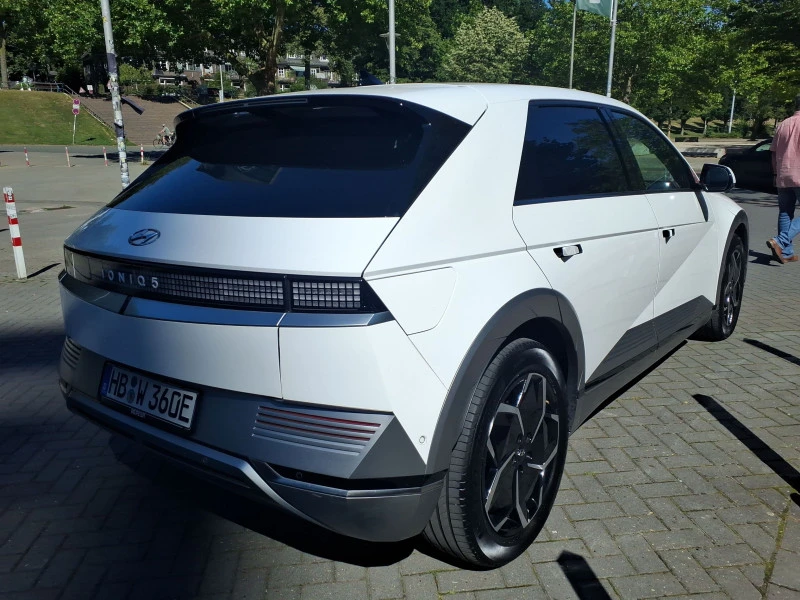 Hyundai Ioniq 5 77.4KWh/UNIQ/360/HEADUP/BOSE/ГАРАНЦИЯ/23г/, снимка 4 - Автомобили и джипове - 56182035