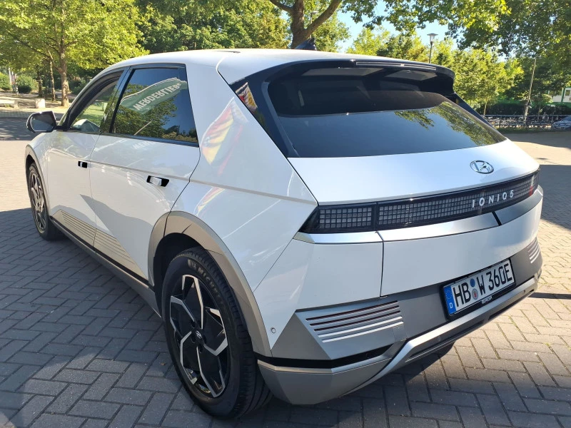 Hyundai Ioniq 5 77.4KWh/UNIQ/360/HEADUP/BOSE/ГАРАНЦИЯ/23г/, снимка 3 - Автомобили и джипове - 56182035