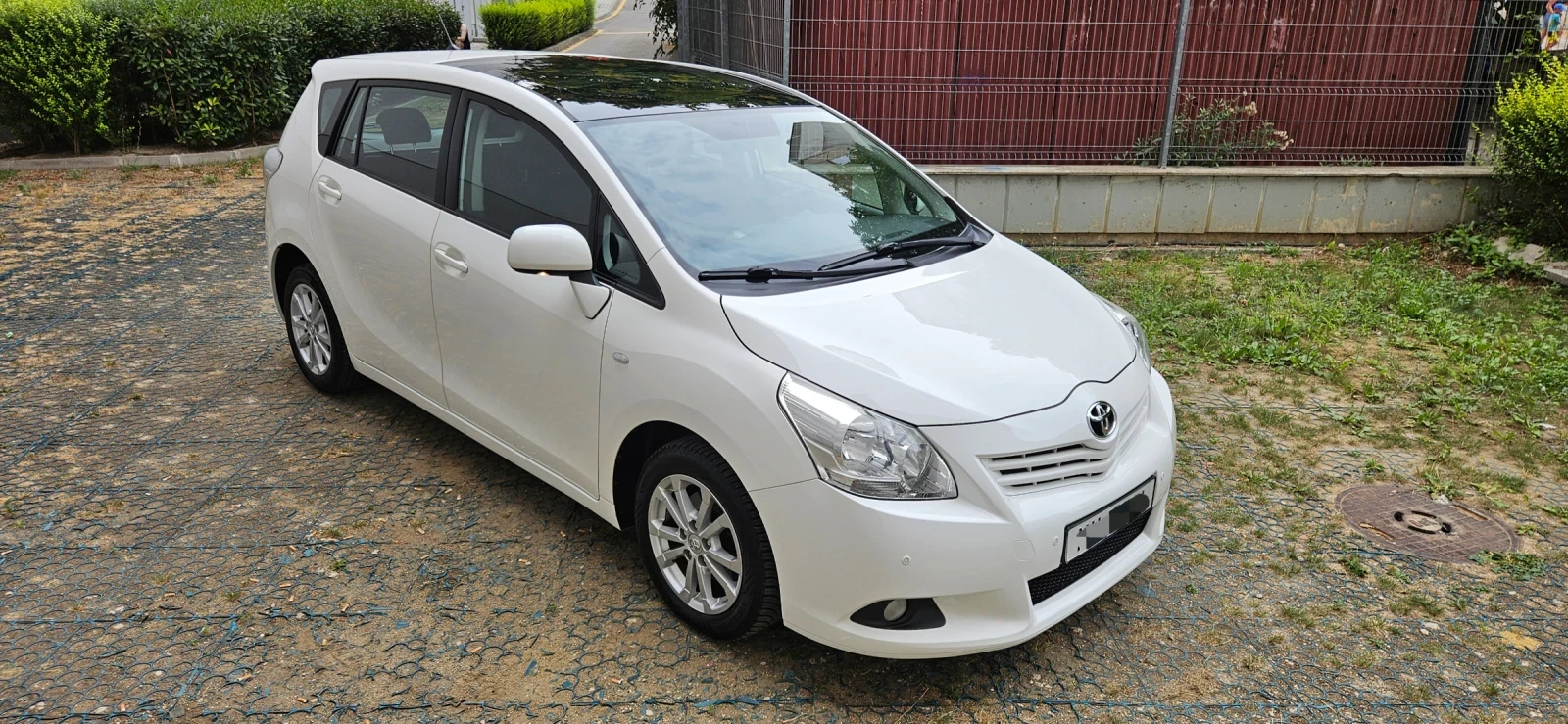 Toyota Verso 1.8 , евро 5 , * 121600км*  - изображение 2