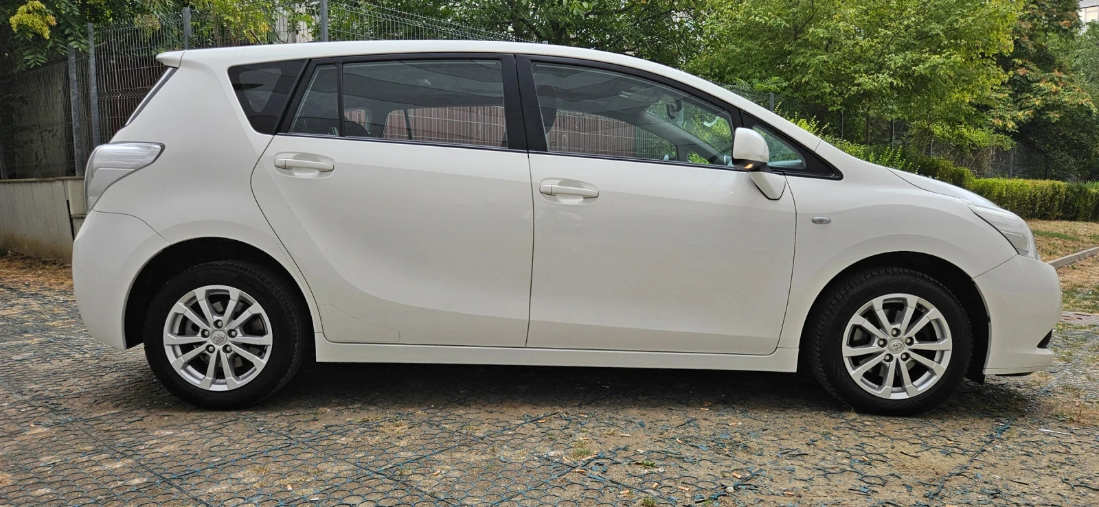 Toyota Verso 1.8 , евро 5 , * 121600км*  - изображение 10