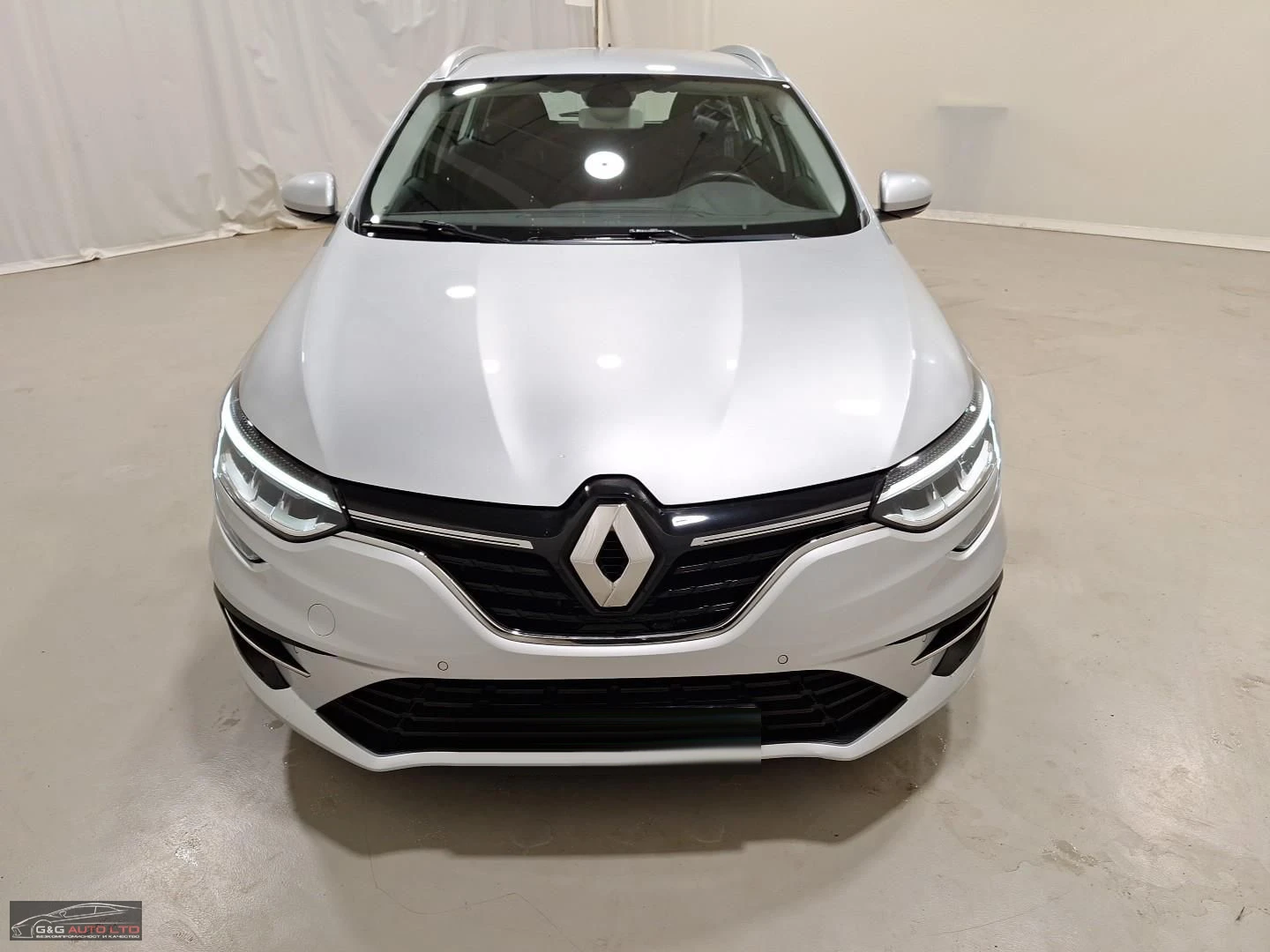 Renault Megane  E-TECH/160HP/CAM/NAVI/WINTER/DC/309v - изображение 2