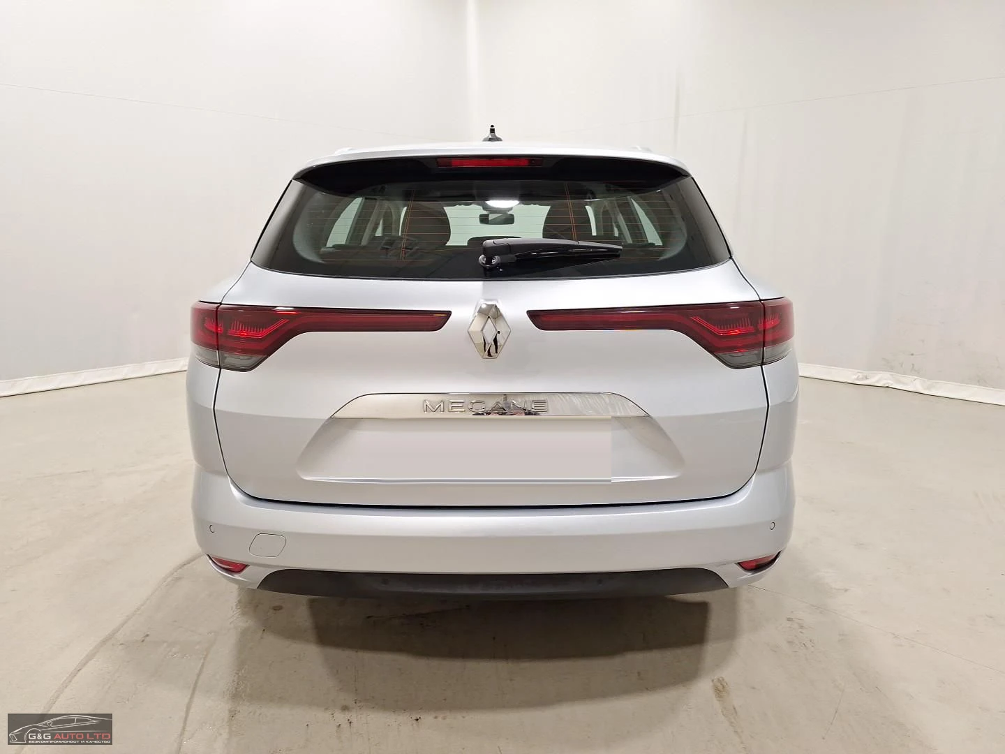Renault Megane  E-TECH/160HP/CAM/NAVI/WINTER/DC/309v - изображение 7
